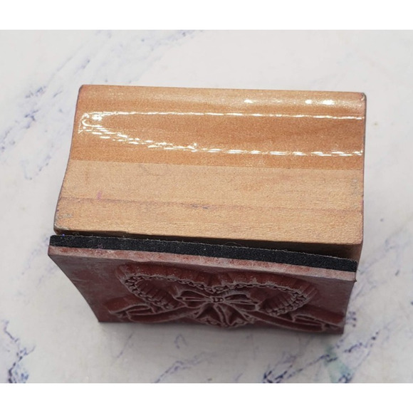 Bow & Lace Love Heart Wood Mounted Rubber Crafting Stamp - Picture 4 of 7